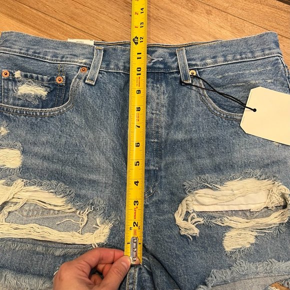 New Levi's 501 High Rise Short in Faultline Distressed Size 30 - Picture 14 of 14